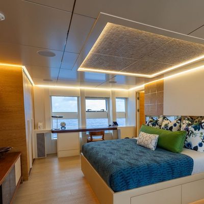 Persistence Yacht 13