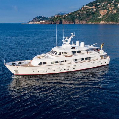 Cornelia Yacht 12