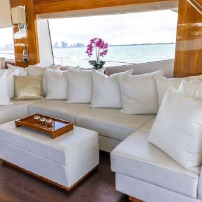 Asha Yacht 12