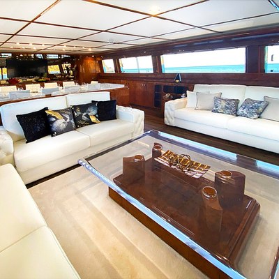 Infinity Yacht 13