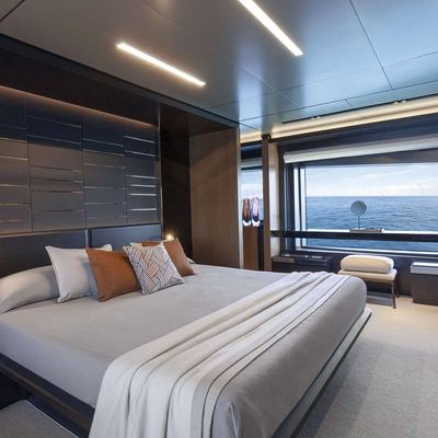 Icona Yacht 13
