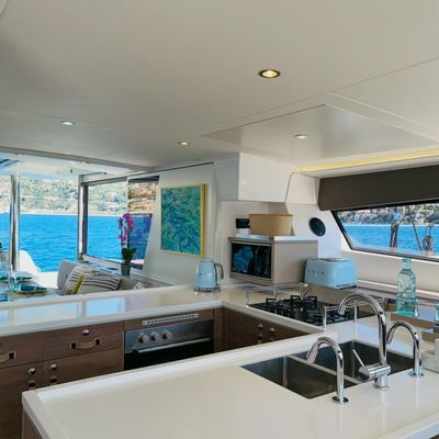 Signature Vision Yacht 14