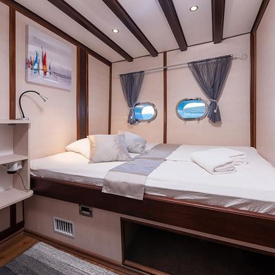 Nautilus Yacht 14