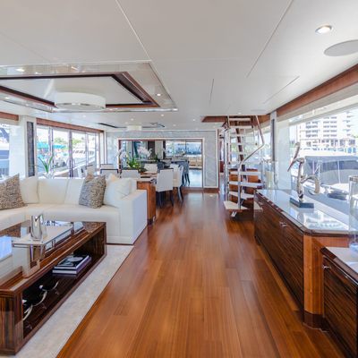 I C Yacht 5