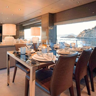 Aura I Yacht 12