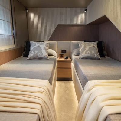 Ermete Yacht 14