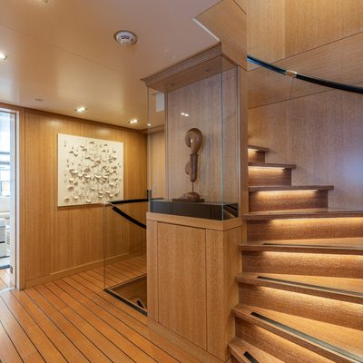 Belongers Yacht 15