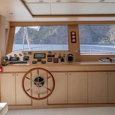 Lavin Yacht 11