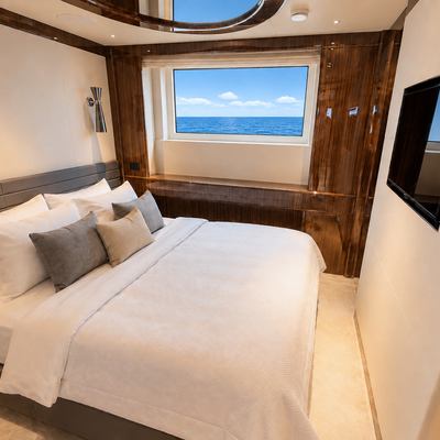 Enjoy Yacht 13