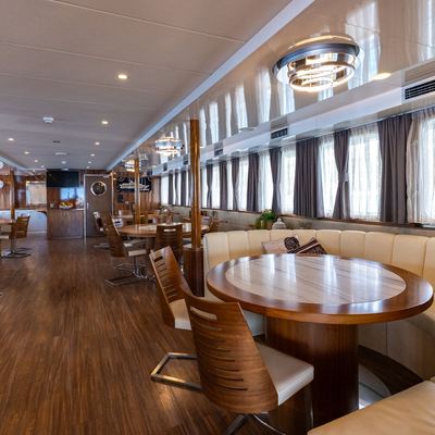 Il Mare Yacht 13