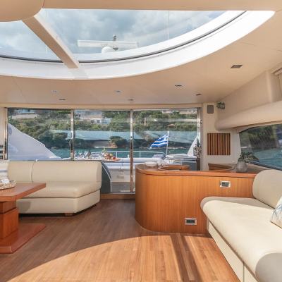 Phoenix Yacht 12
