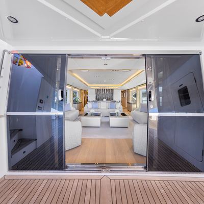 Legacy Yacht 11