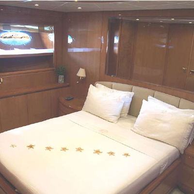 Notus Yacht 12