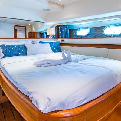 Parodia II Yacht 12