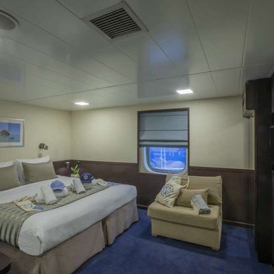 Harmony V Yacht 14