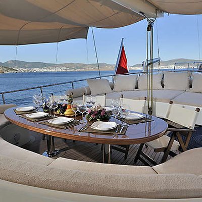 Dolce Mare Yacht 9