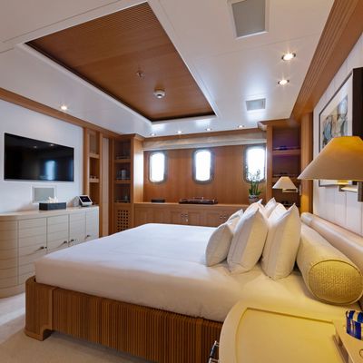 ADVENTURE Yacht Charter Price - Feadship Luxury Yacht Charter