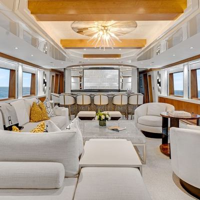 XOXO Yacht 11