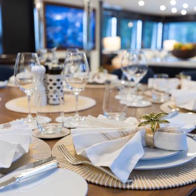 Limited Risks Yacht 15