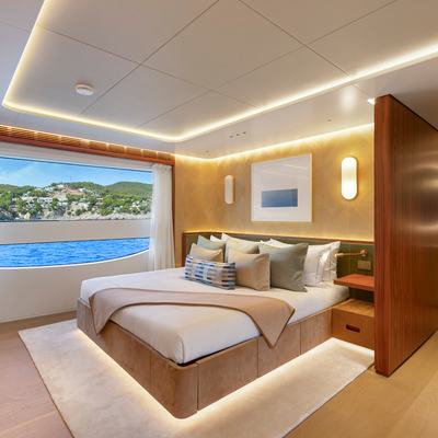 Liv Love Yacht 14