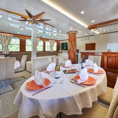 Tajna Mora Yacht 11