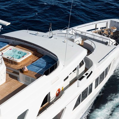 Kadimo's Yacht 11