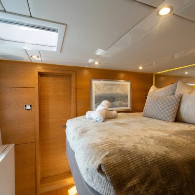 Diana Yacht 13