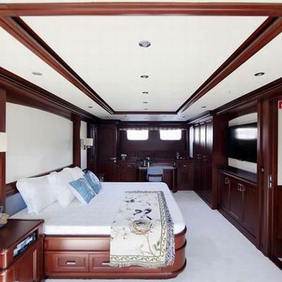 Samsara Yacht 15