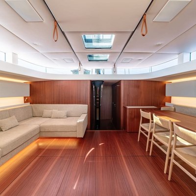 Fitzrovia Yacht 11