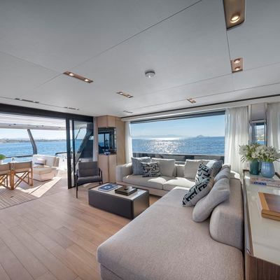 Spica Yacht 13