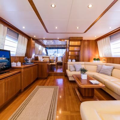 Gorgeous Yacht 12
