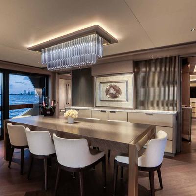 Saint Yacht 14