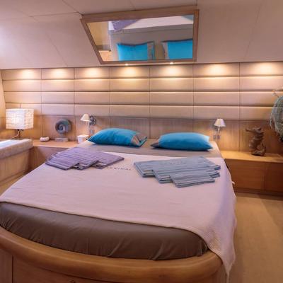 Revival Yacht 11