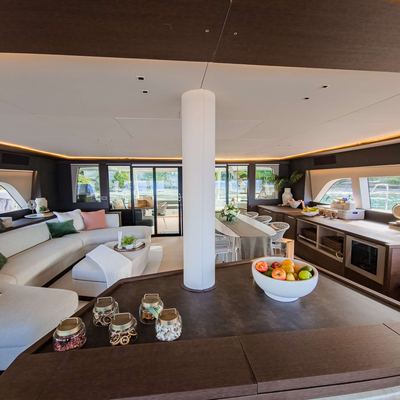 Aeolus Yacht 11