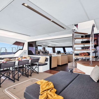 Neow Yacht 13