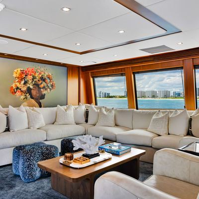 Natural 9 Yacht 14