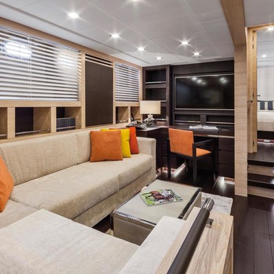 Des Amis C Yacht 14