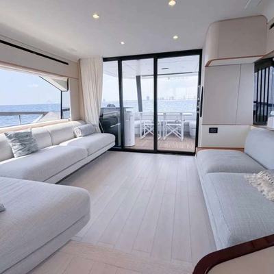 Spysea Yacht 13