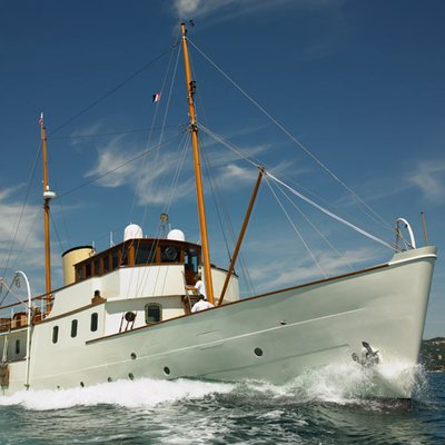 blue bird of 1938 yacht owner