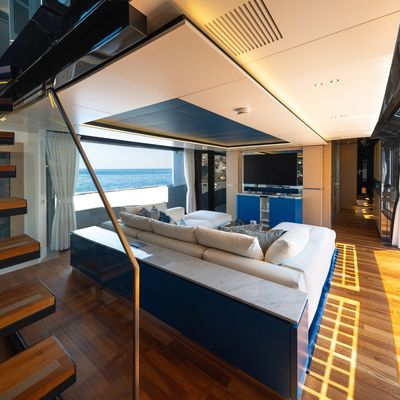 Angels Yacht 13