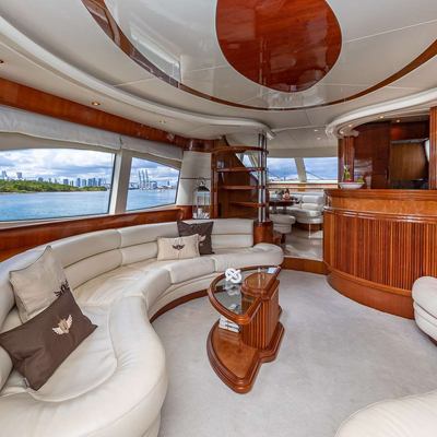 Salt Shaker Yacht 13