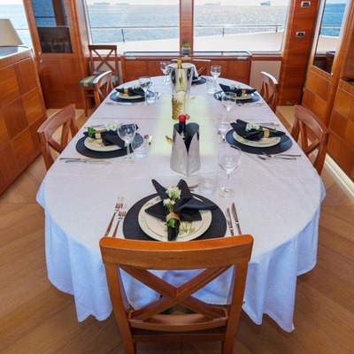 Diam Yacht 13
