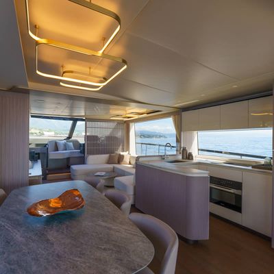 Wonder Yacht 12