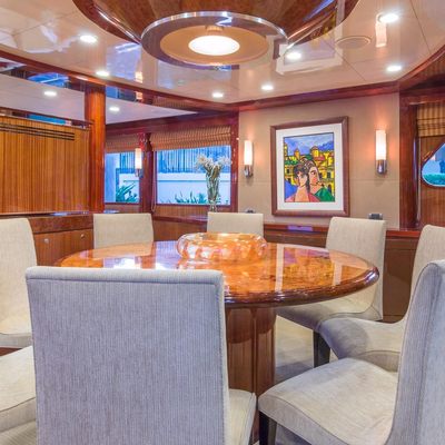 Robin's Nest II Yacht 15