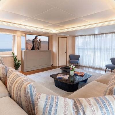 White Knight Yacht 13