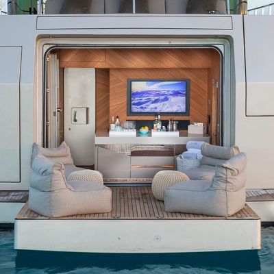 Safe Haven Yacht 11