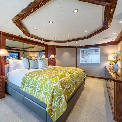 Valinor Yacht 15