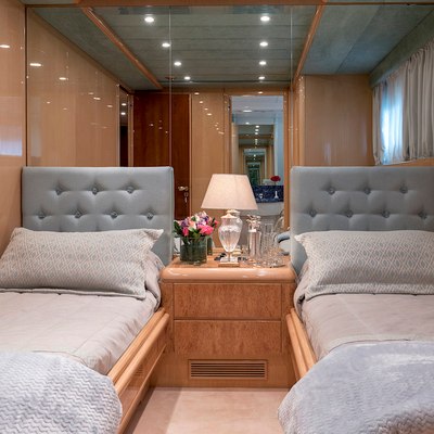 Maya II Yacht 15