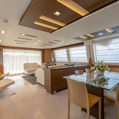 Infinitas Yacht 6