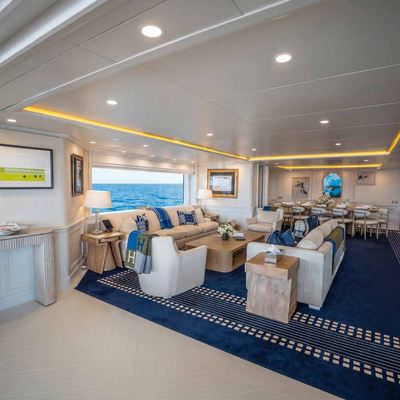 Jubilee Yacht 12
